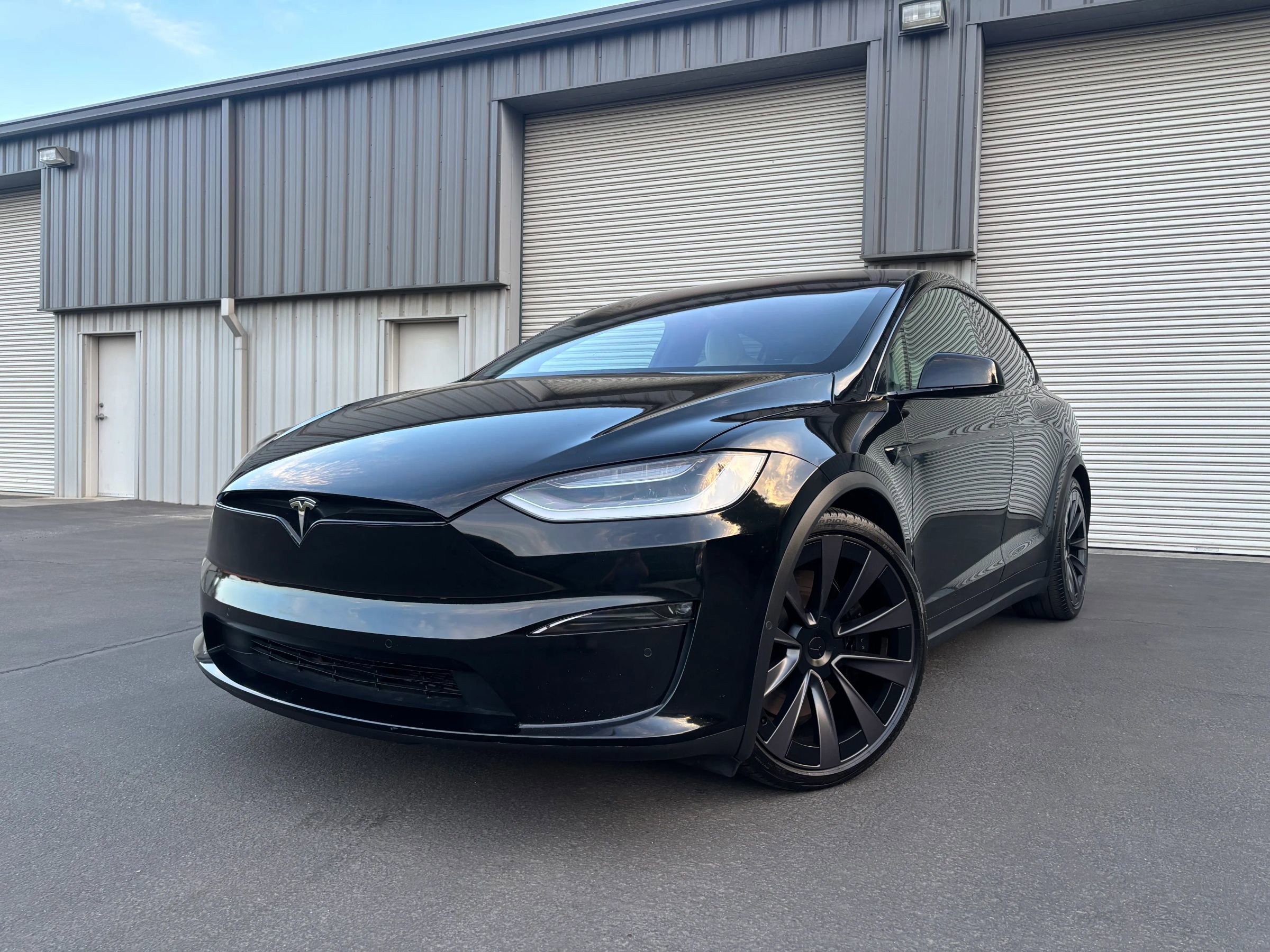 Used 2022 Tesla Model X image 4