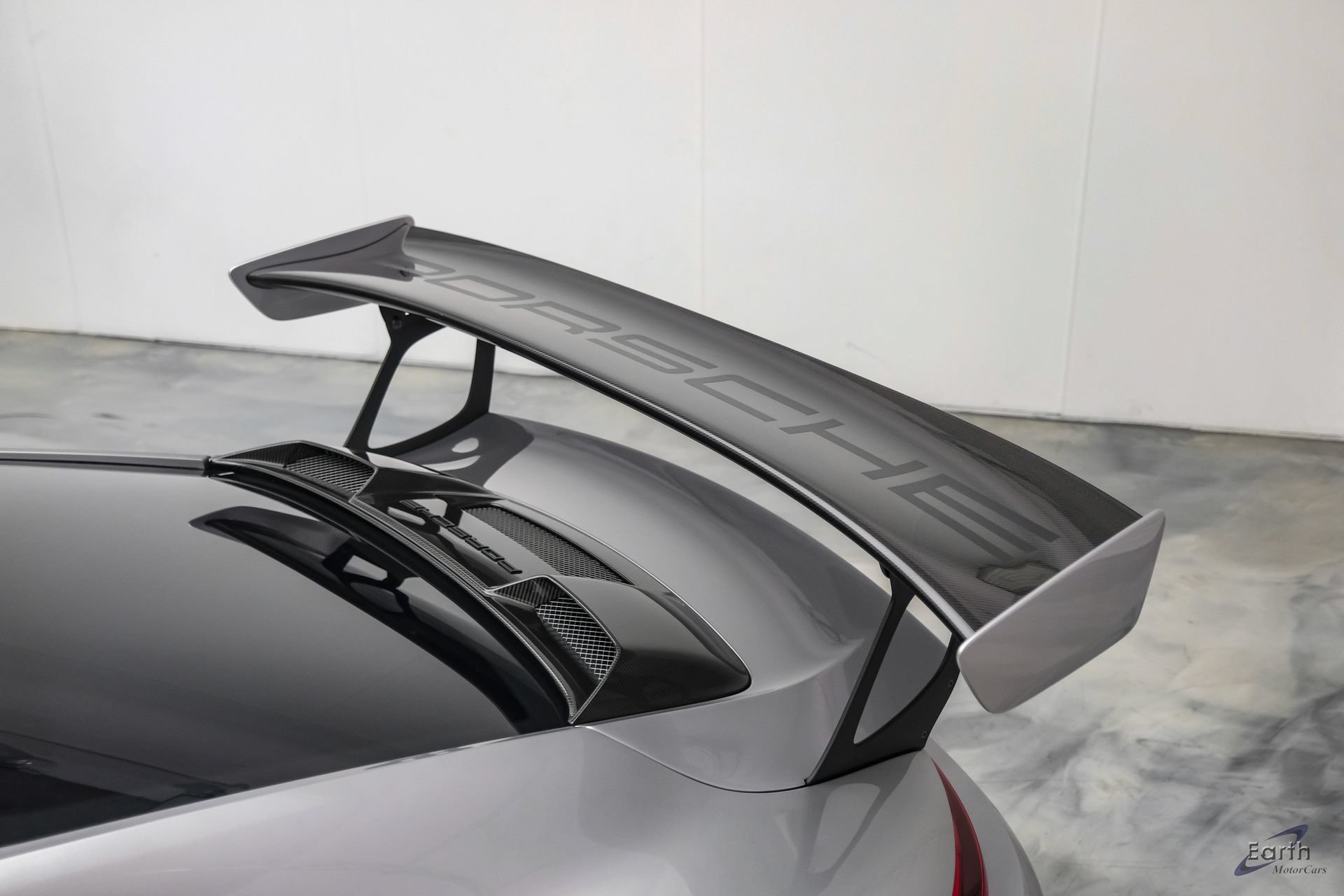 Used 2018 Porsche 911 GT2 RS RWD image 20
