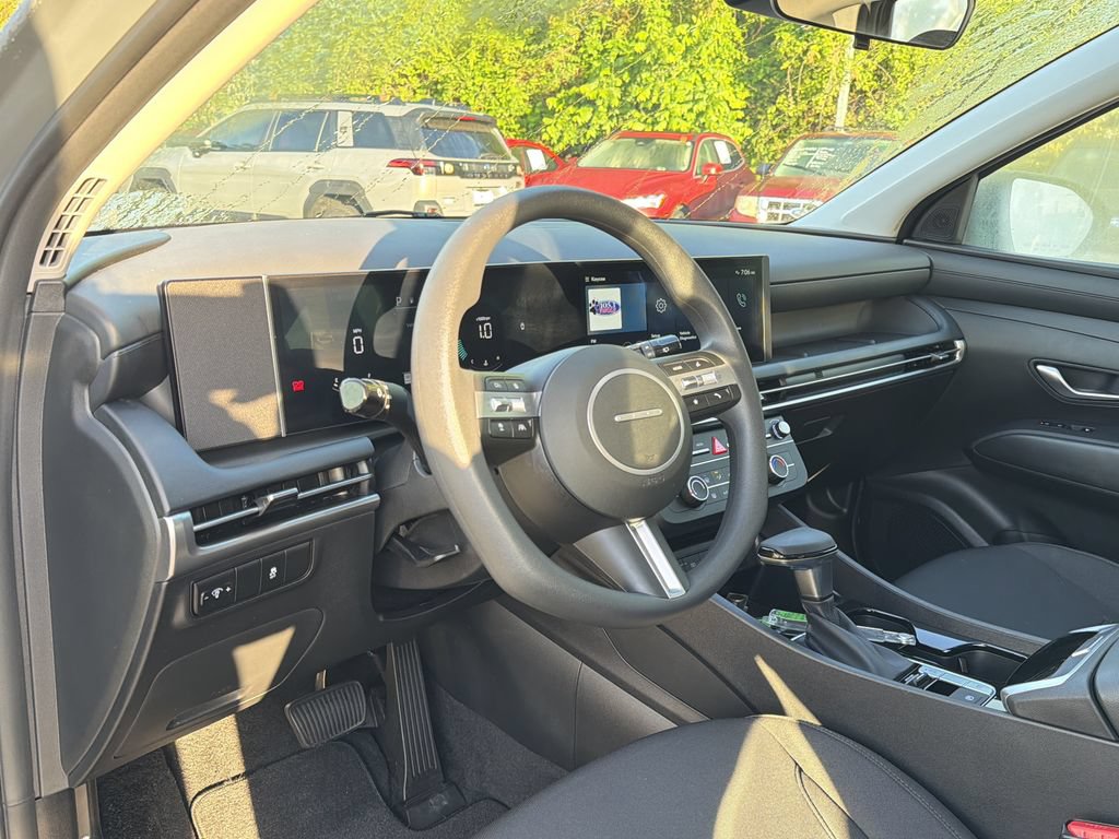 Used 2026 Hyundai Tucson SE FWD image 10