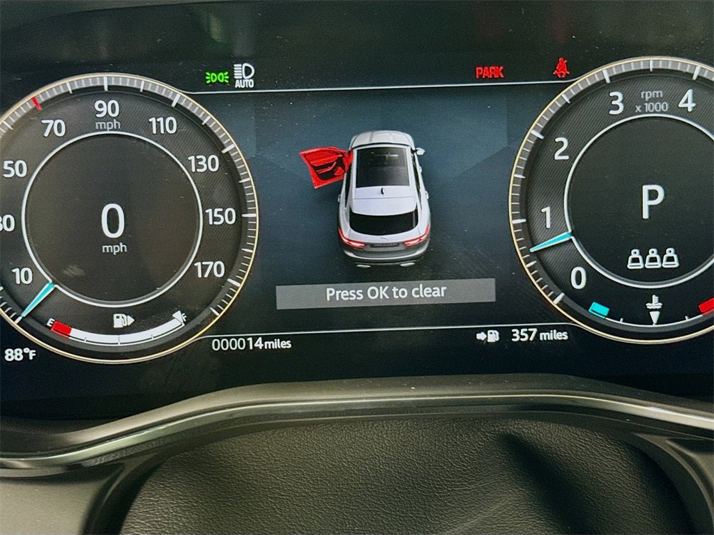 New 2026 Jaguar F-PACE R-Dynamic S image 12
