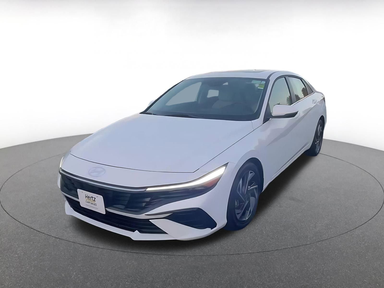 Used 2025 Hyundai Elantra Limited image 7