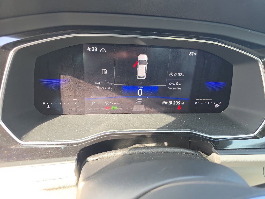 Used 2023 Volkswagen Jetta SE w/ Panoramic Sunroof Package image 24