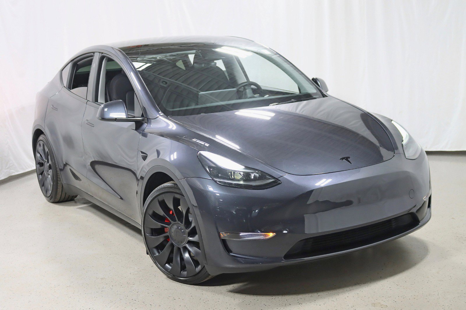 Used 2025 Tesla Model Y Performance image 6