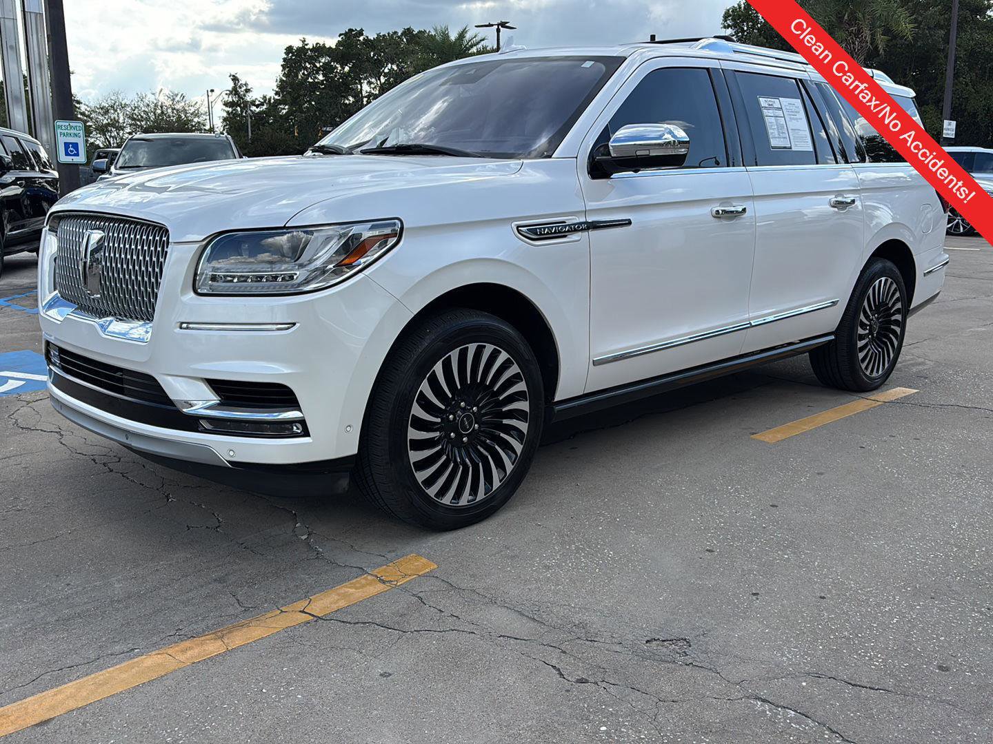 Used 2019 Lincoln Navigator L Black Label w/ Cargo Package image 3