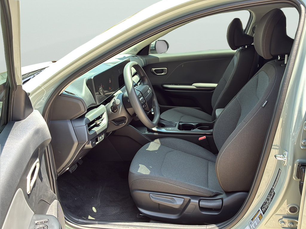 New 2026 Kia K4 FWD image 13