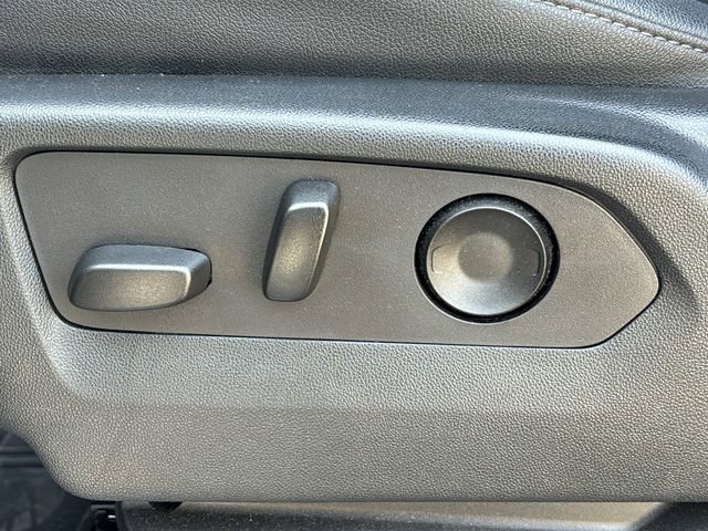 Used 2023 Chevrolet Tahoe Z71 w/ Z71 Off-Road Package image 19