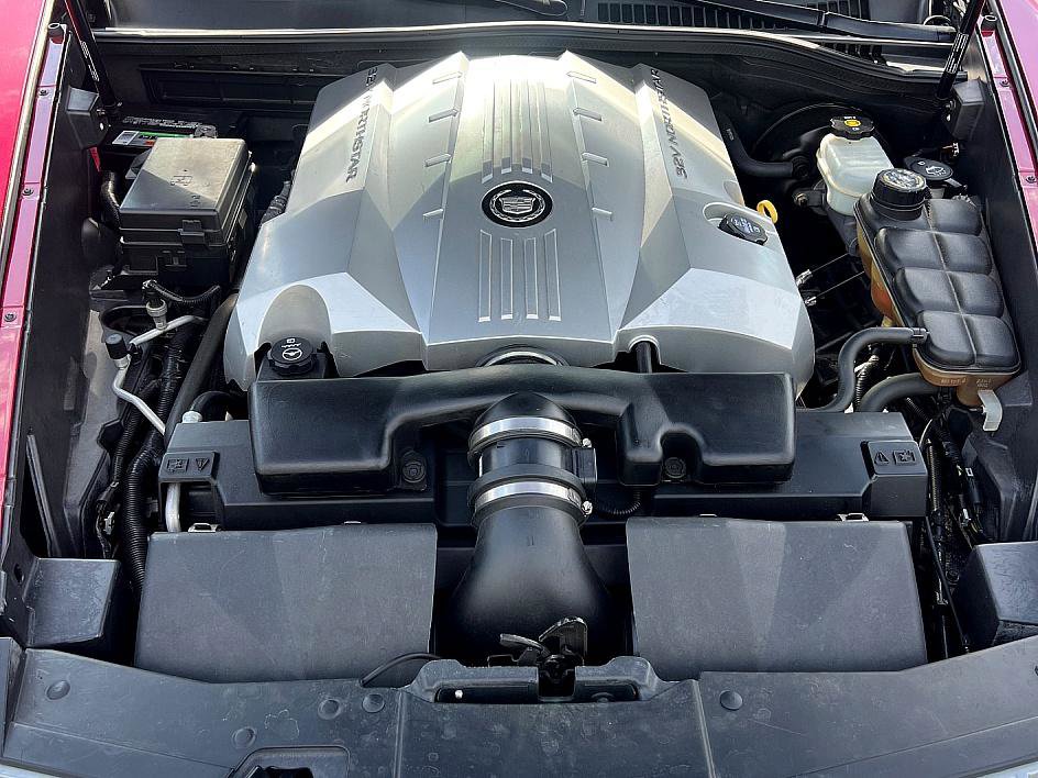 Used 2004 Cadillac XLR image 25