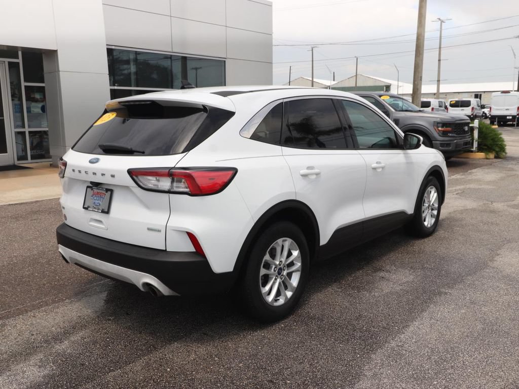 Used 2020 Ford Escape SE FWD image 14