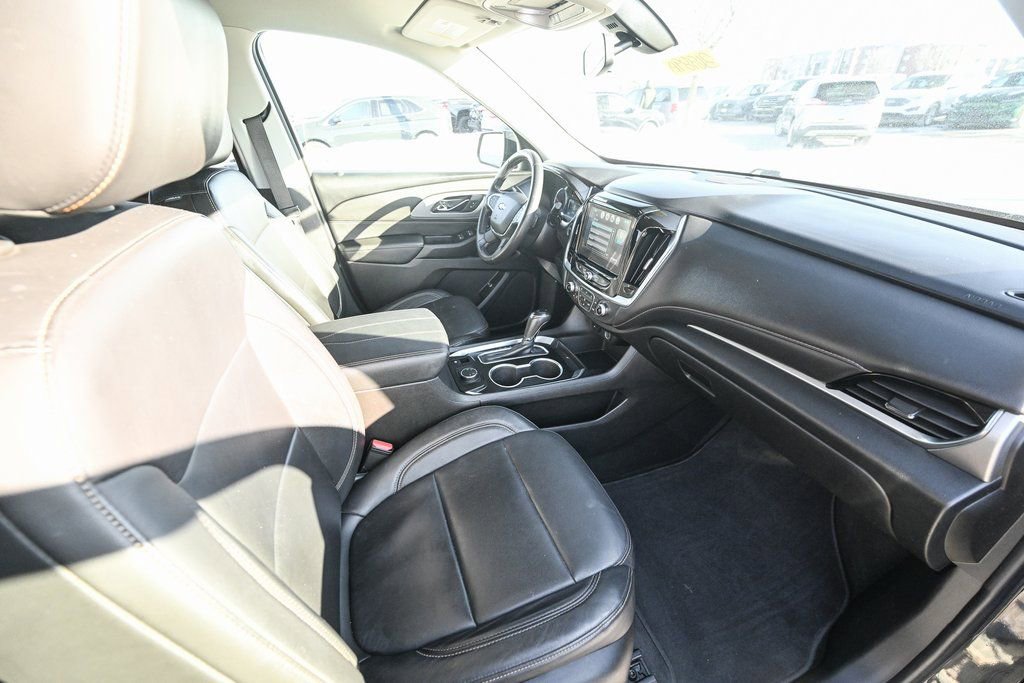 Used 2019 Chevrolet Traverse LT image 25