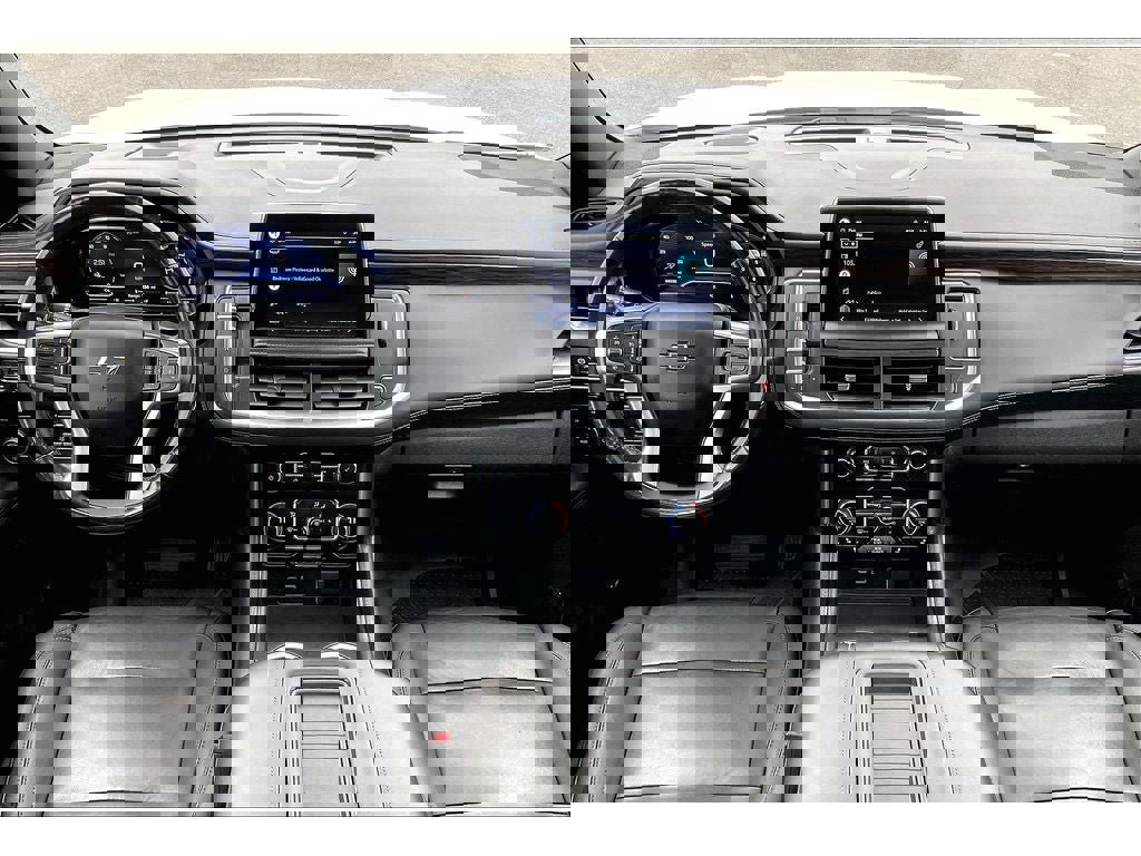 Used 2022 Chevrolet Suburban Z71 w/ Z71 Off-Road Package image 16