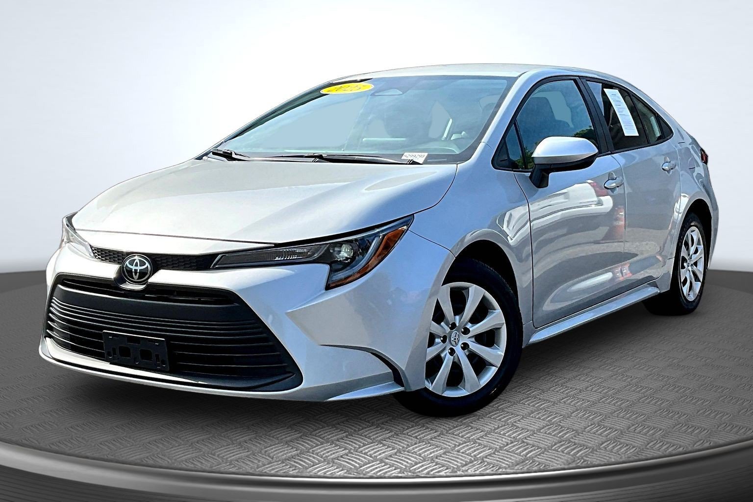 Used 2025 Toyota Corolla LE w/ Convenience Package