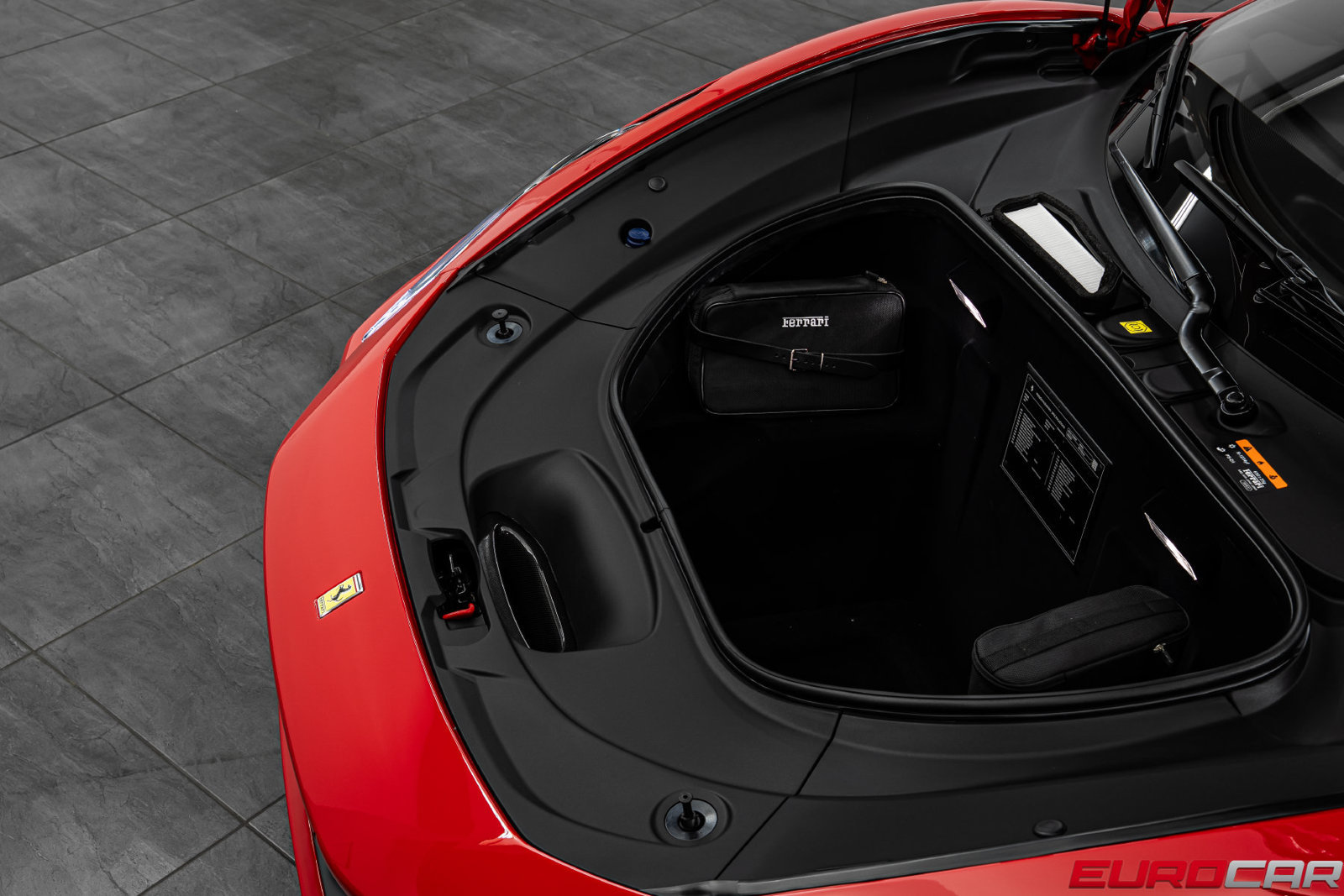 Used 2021 Ferrari F8 Tributo RWD image 11