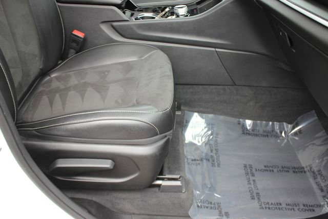 Used 2023 Jeep Grand Cherokee Altitude image 32