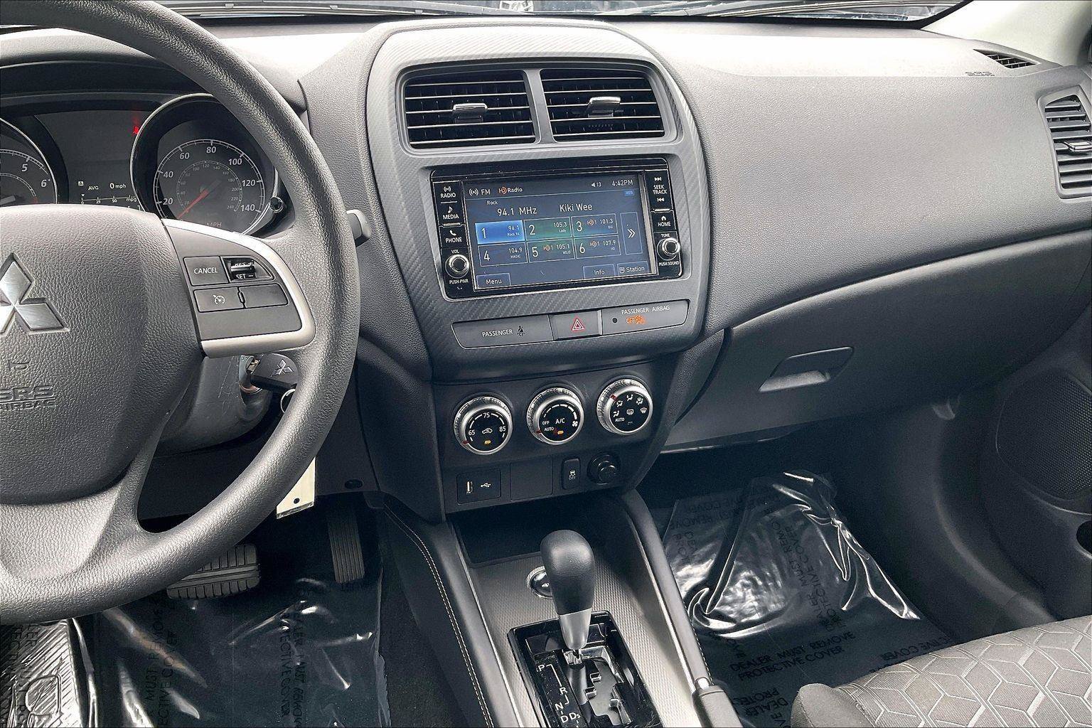 Used 2025 Mitsubishi Outlander Sport AWD image 7