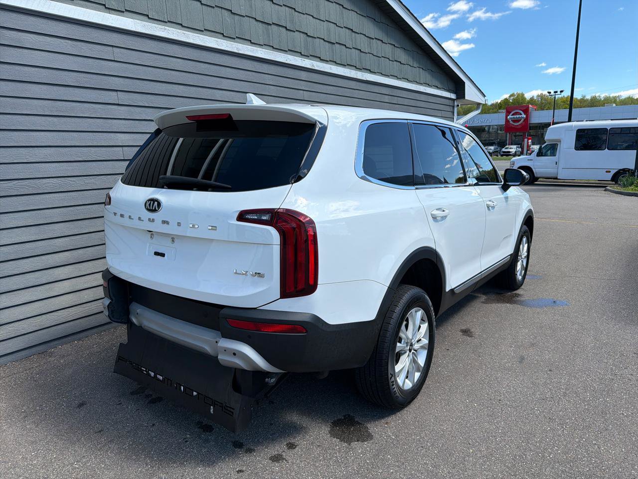 Used 2020 Kia Telluride LX FWD image 15