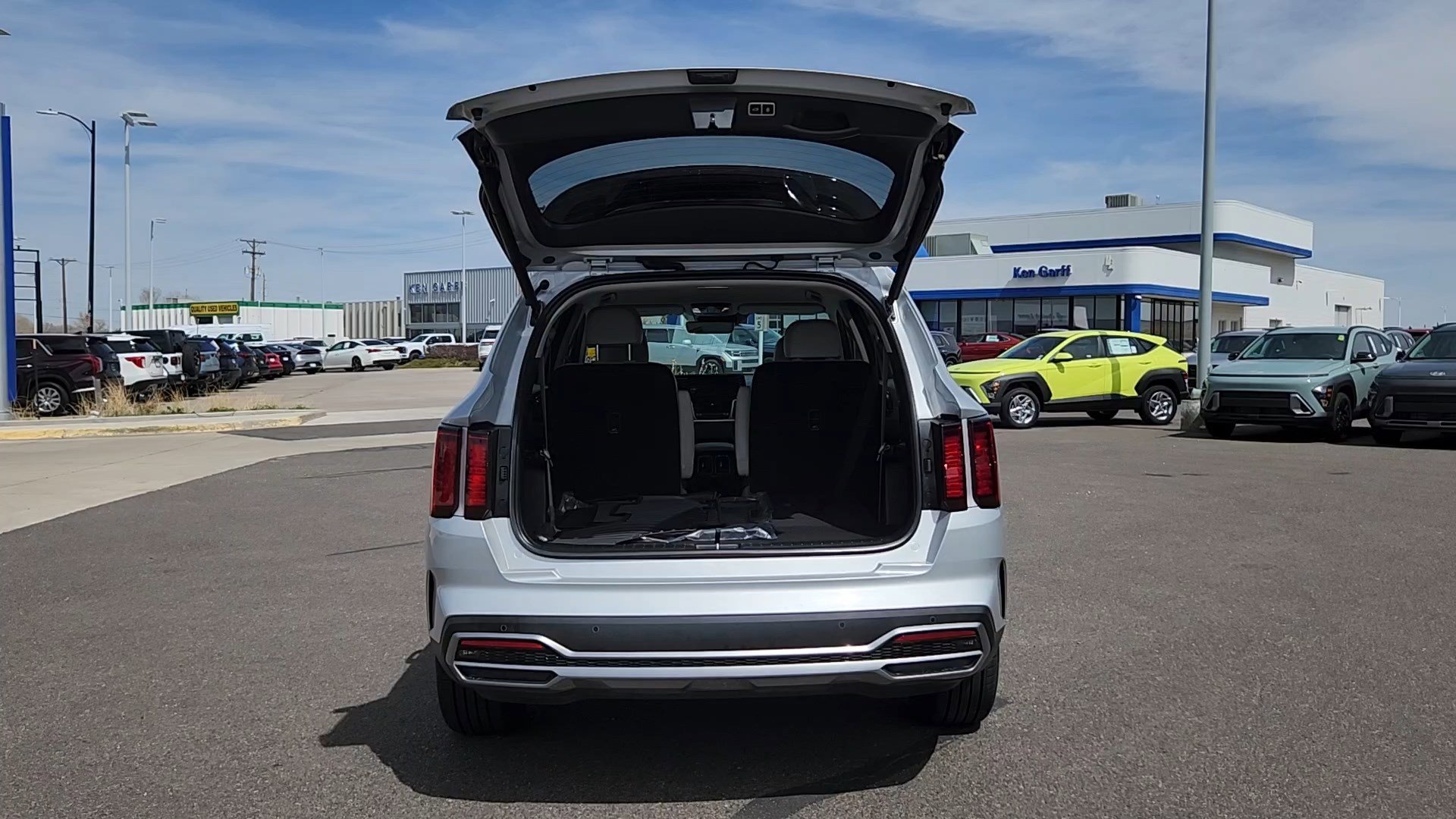 Used 2023 Kia Sorento EX image 18