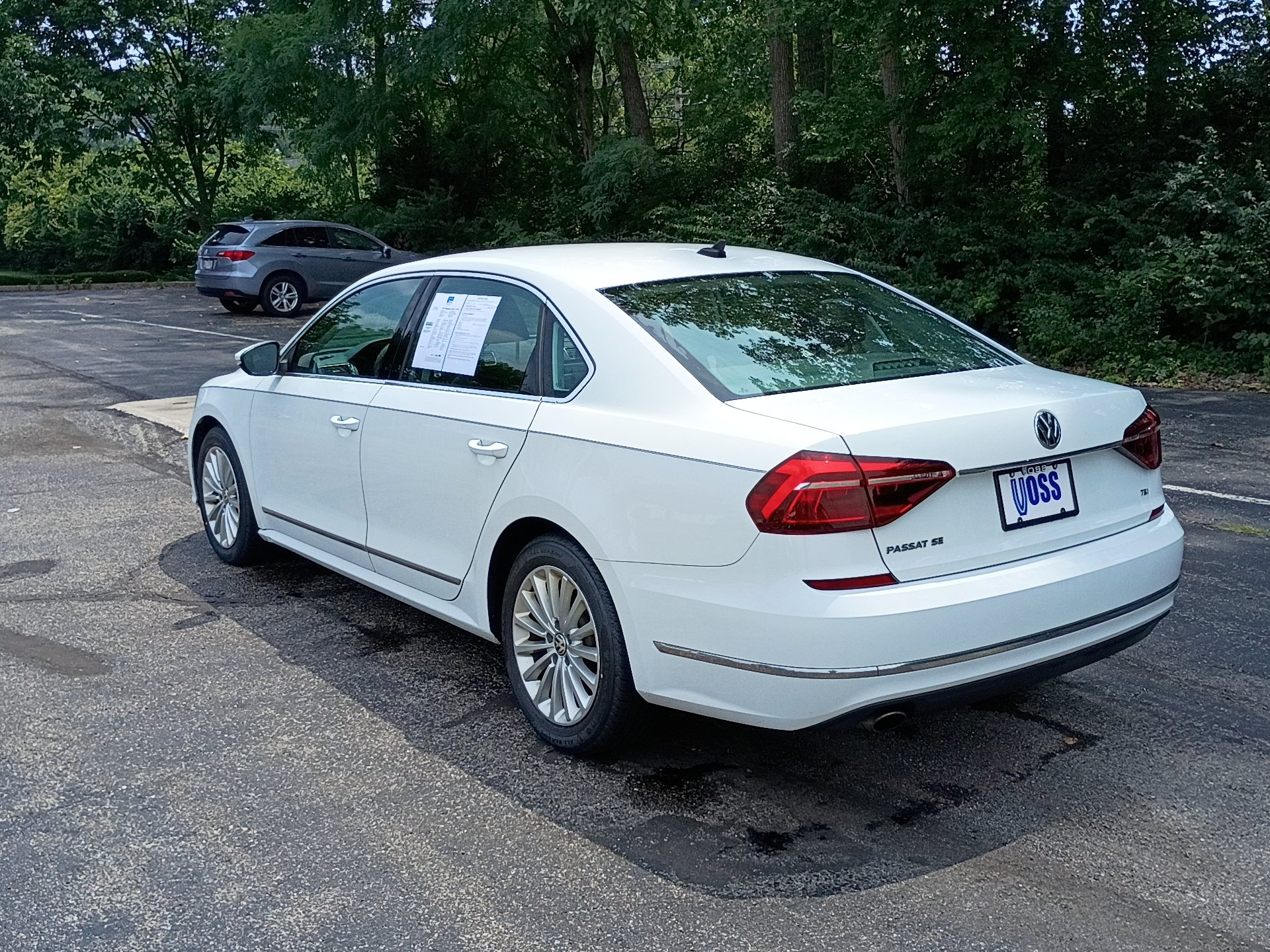 Used 2017 Volkswagen Passat 1.8T SE FWD image 5