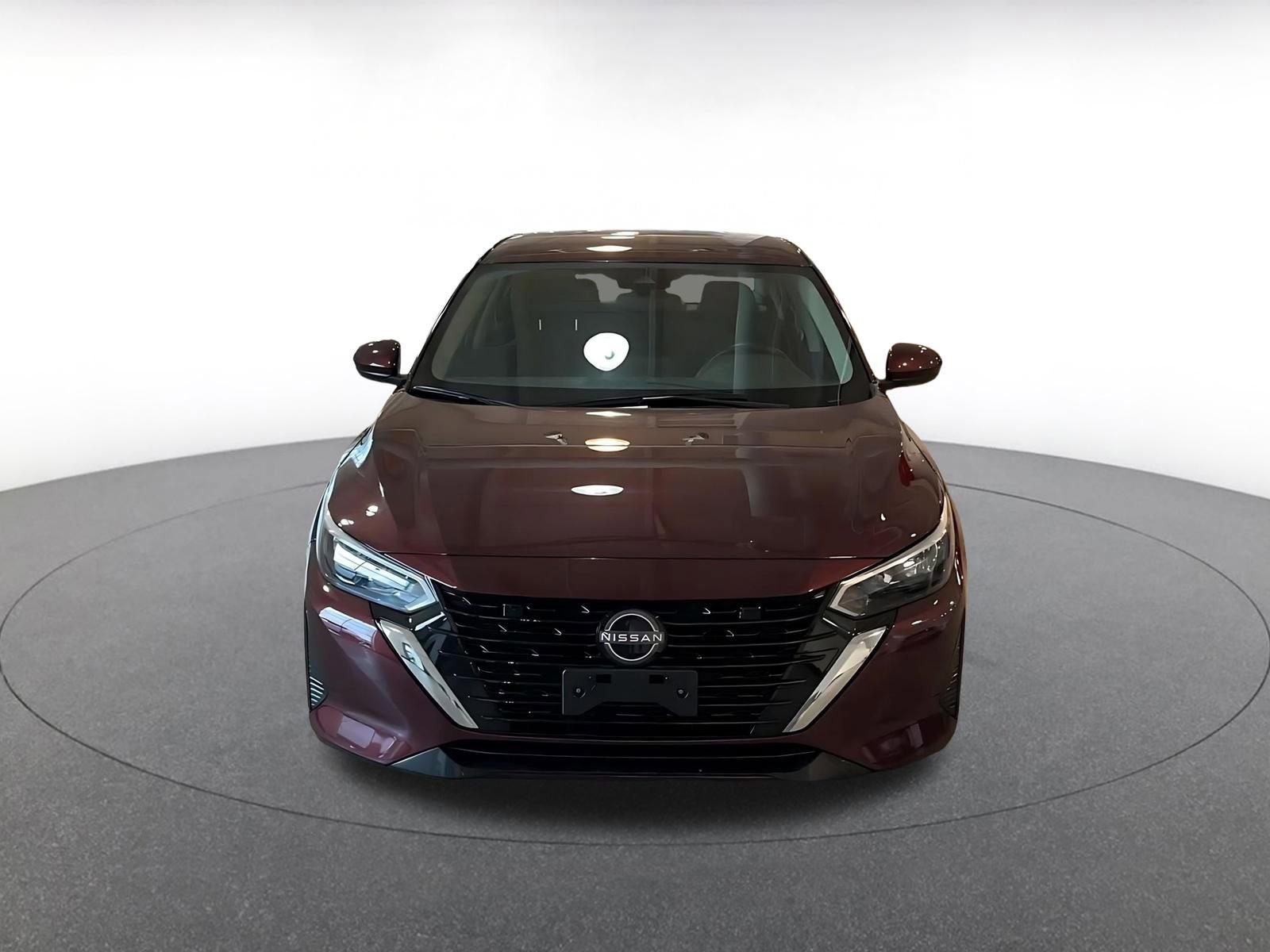 Used 2025 Nissan Sentra SV image 4