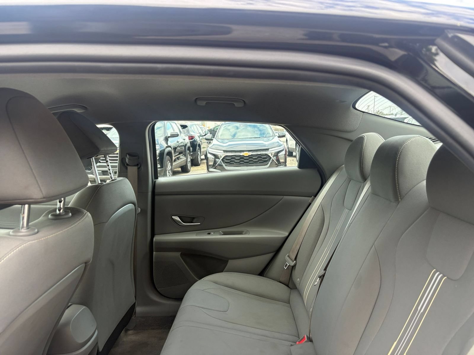 Used 2026 Hyundai Elantra Hybrid FWD image 20