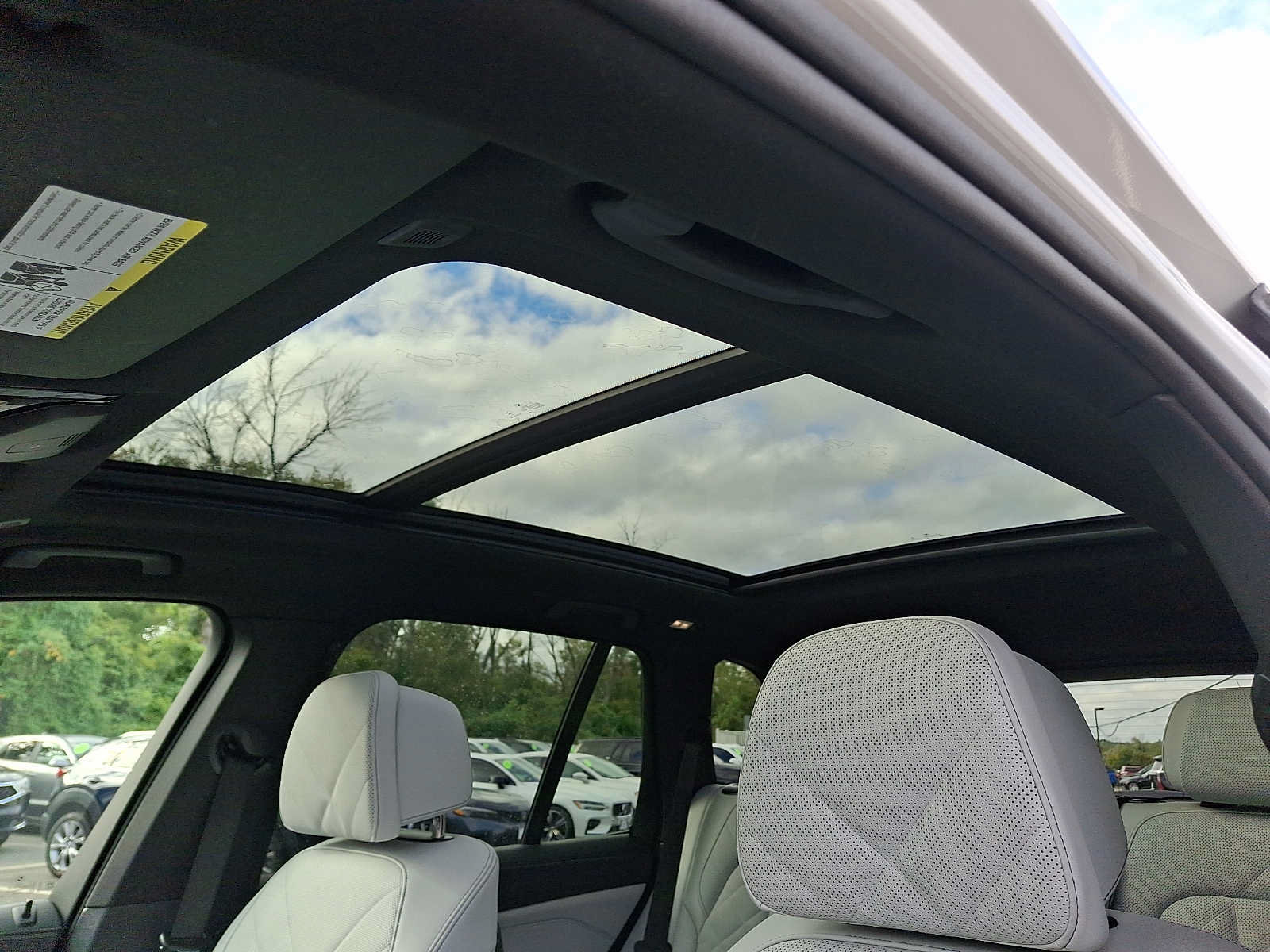 Used 2026 BMW X5 M60i AWD/4WD image 15