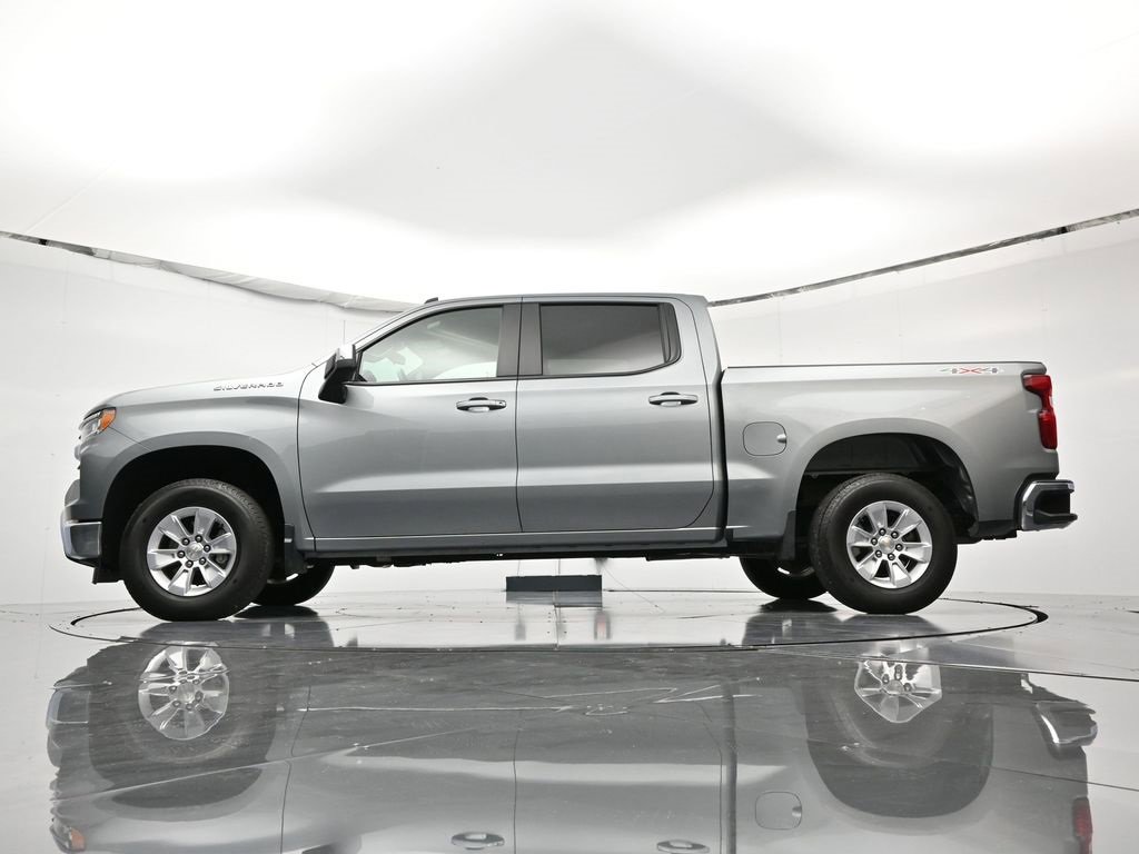 Used 2025 Chevrolet Silverado 1500 LT image 48