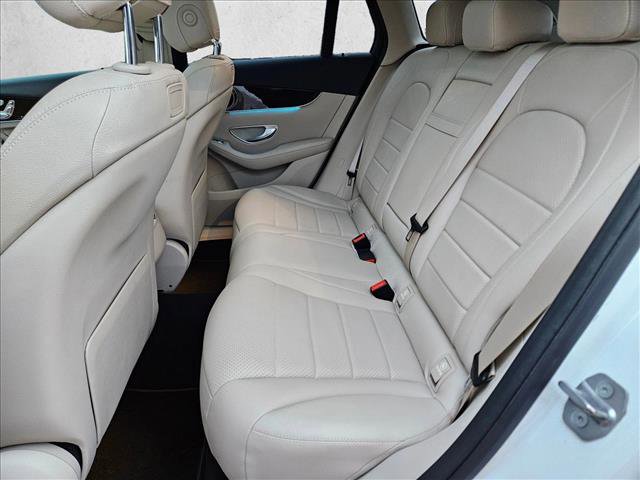 Used 2019 Mercedes-Benz GLC 300 image 11