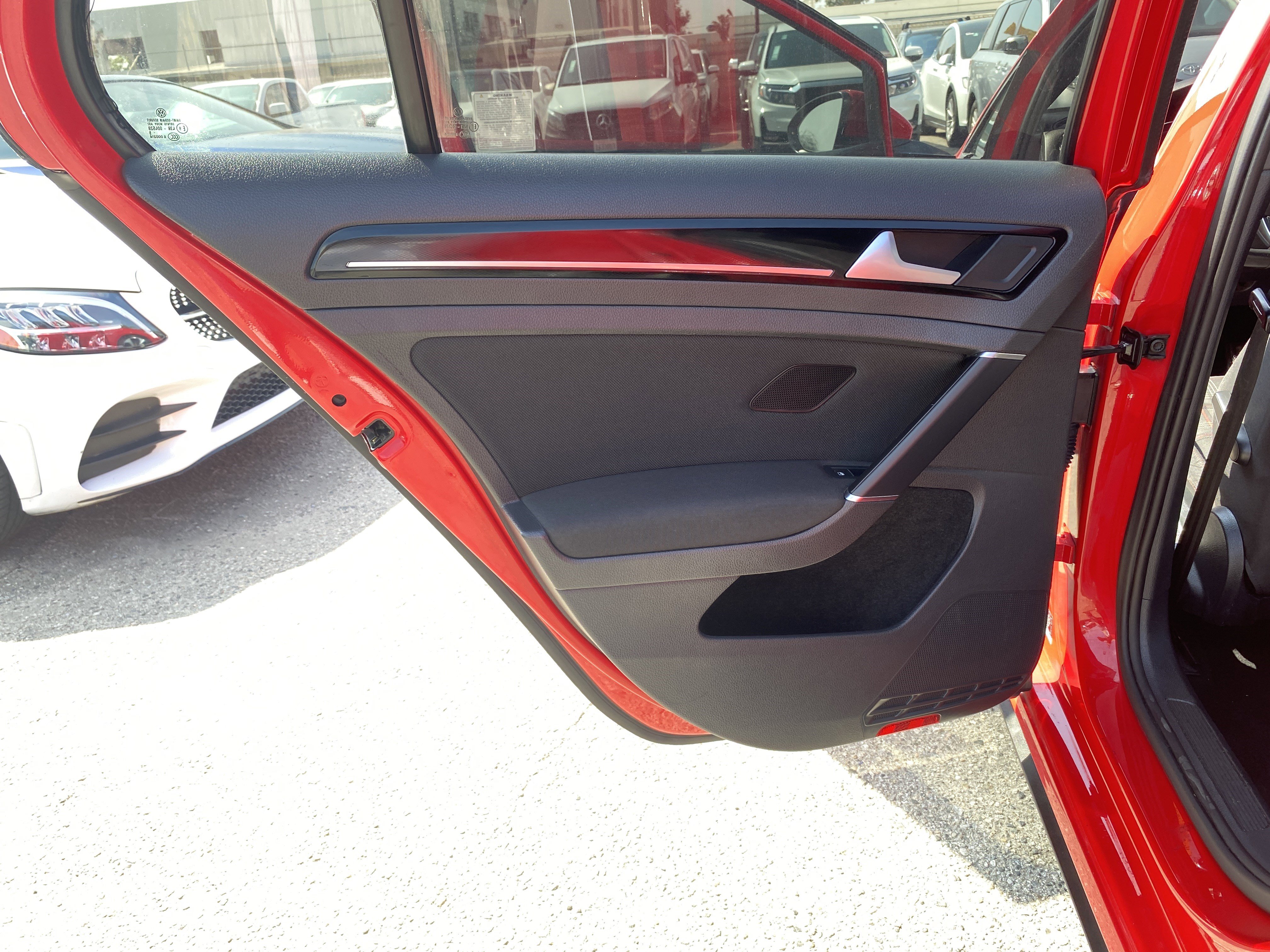 Used 2016 Volkswagen GTI S image 21