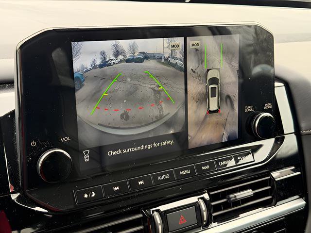 Used 2024 Nissan Pathfinder SL w/ SL Premium Package image 21