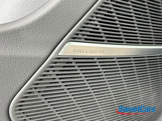 Used 2025 Audi Q8 Prestige image 39