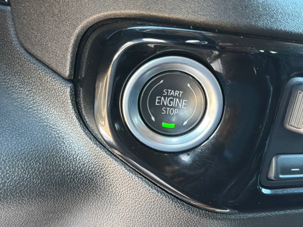 Used 2024 Chevrolet Silverado 2500 LT w/ Texas Edition image 27