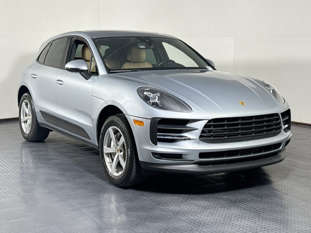 Certified 2021 Porsche Macan AWD/4WD image 9