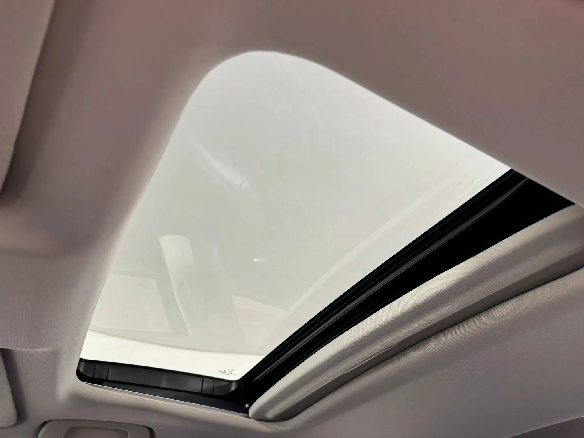 Used 2024 Honda Civic EX-L image 22