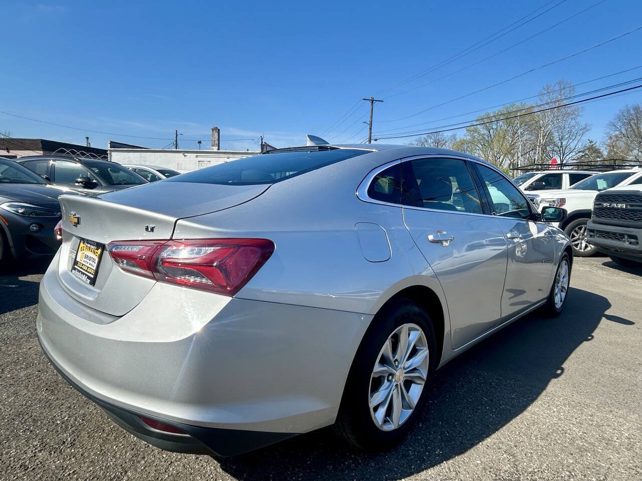 Used 2022 Chevrolet Malibu LT FWD image 5