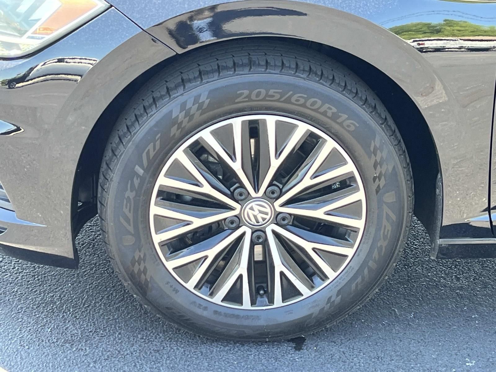 Used 2019 Volkswagen Jetta SE FWD image 12