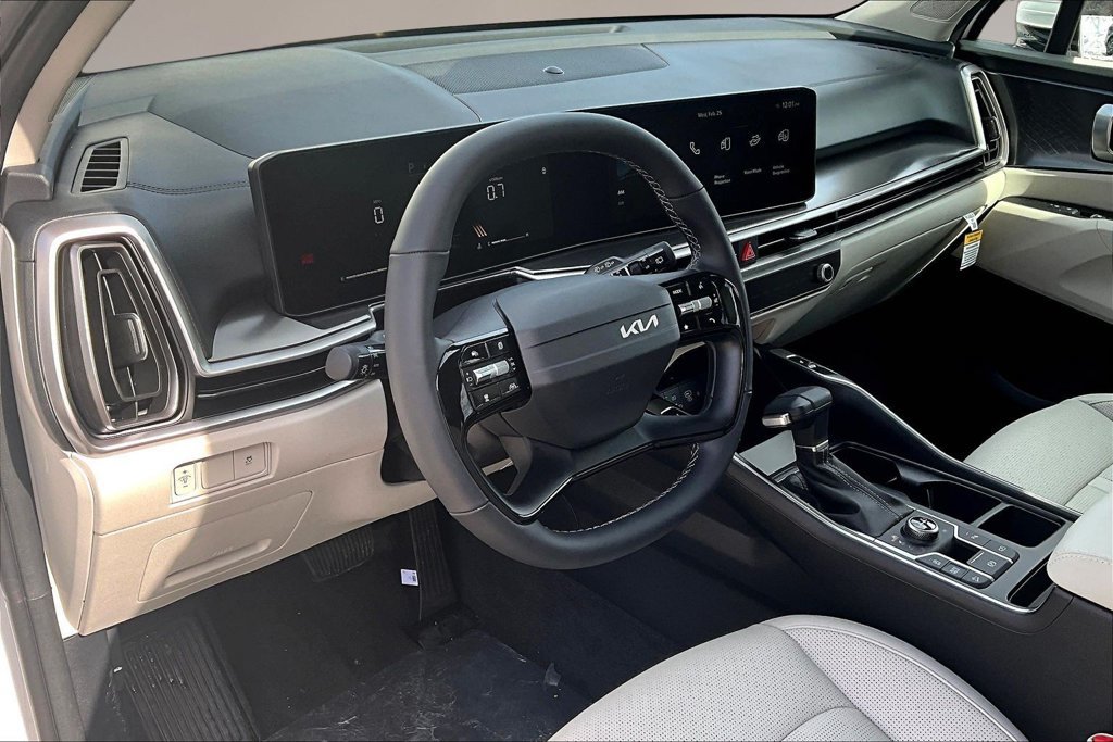 New 2026 Kia Sorento S w/ S Panoramic Sunroof Package AWD/4WD image 7