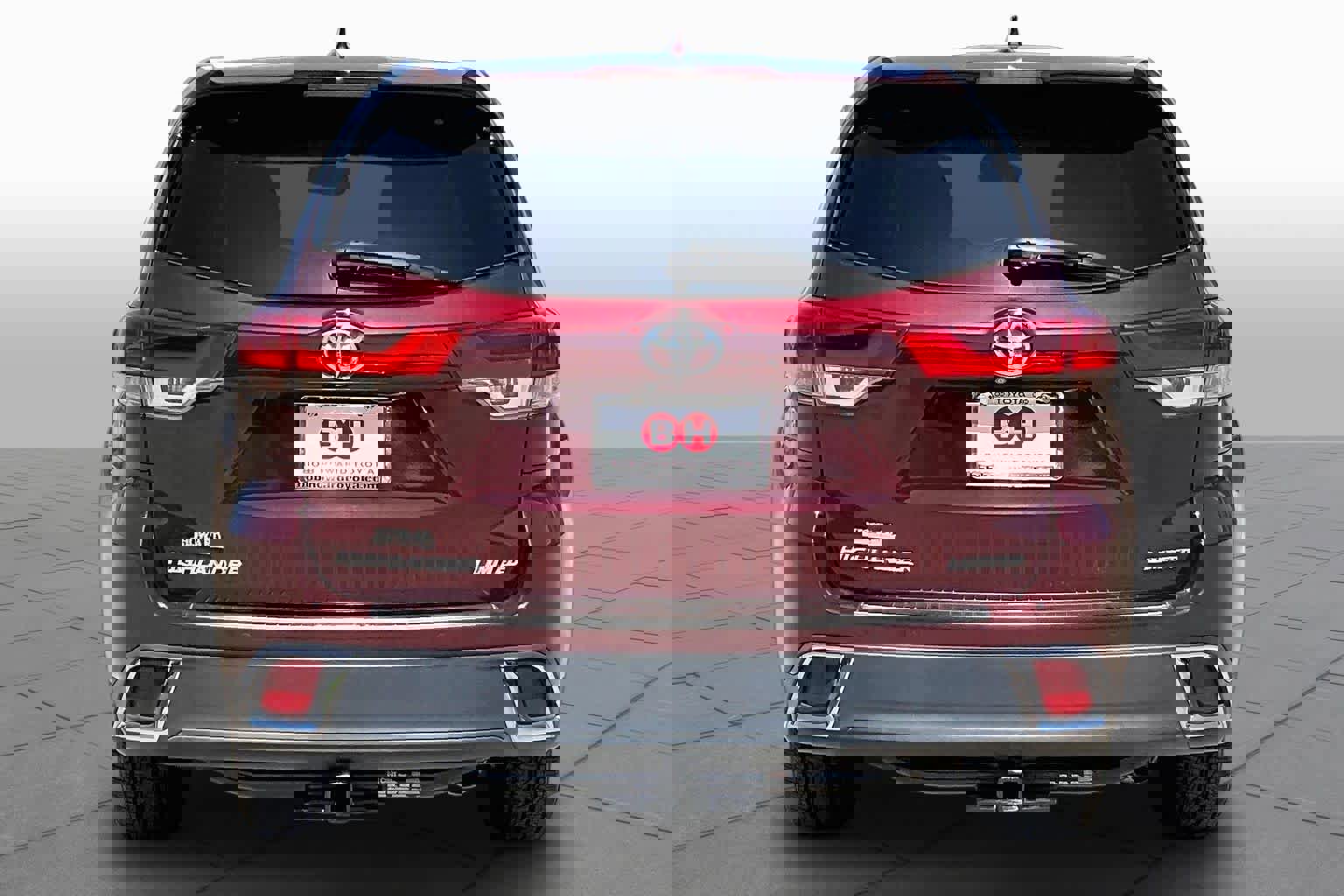 Used 2017 Toyota Highlander Limited Platinum FWD image 5