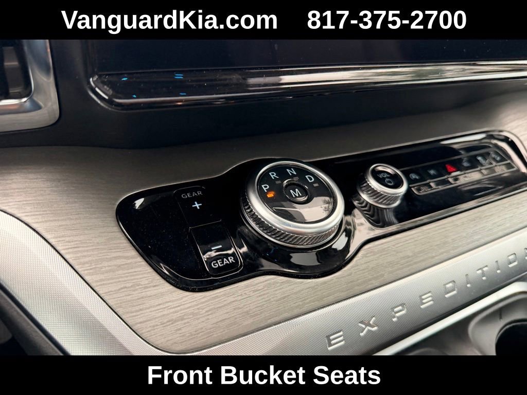 Used 2025 Ford Expedition Max Platinum AWD/4WD image 24