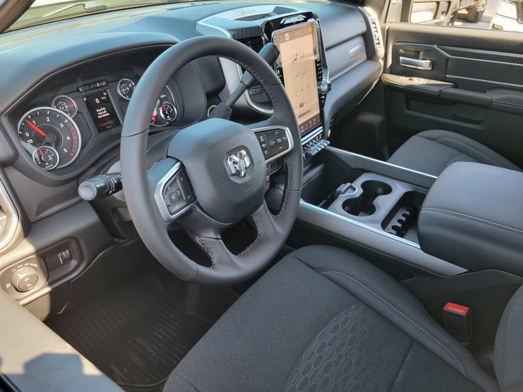 New 2026 RAM 2500 Big Horn AWD/4WD image 3