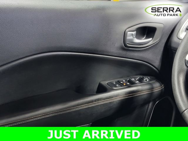 Used 2018 Jeep Compass Sport FWD image 22