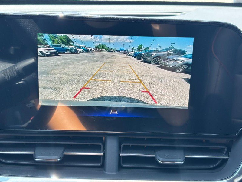 New 2026 Chevrolet Trax RS w/ Sunroof Package FWD image 16