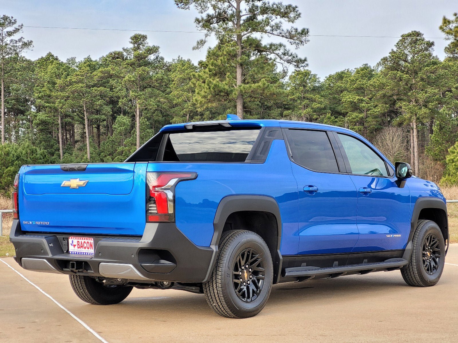 New 2025 Chevrolet Silverado EV LT AWD/4WD image 3