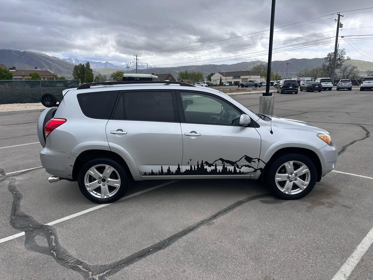 Used 2006 Toyota RAV4 Sport AWD/4WD image 2