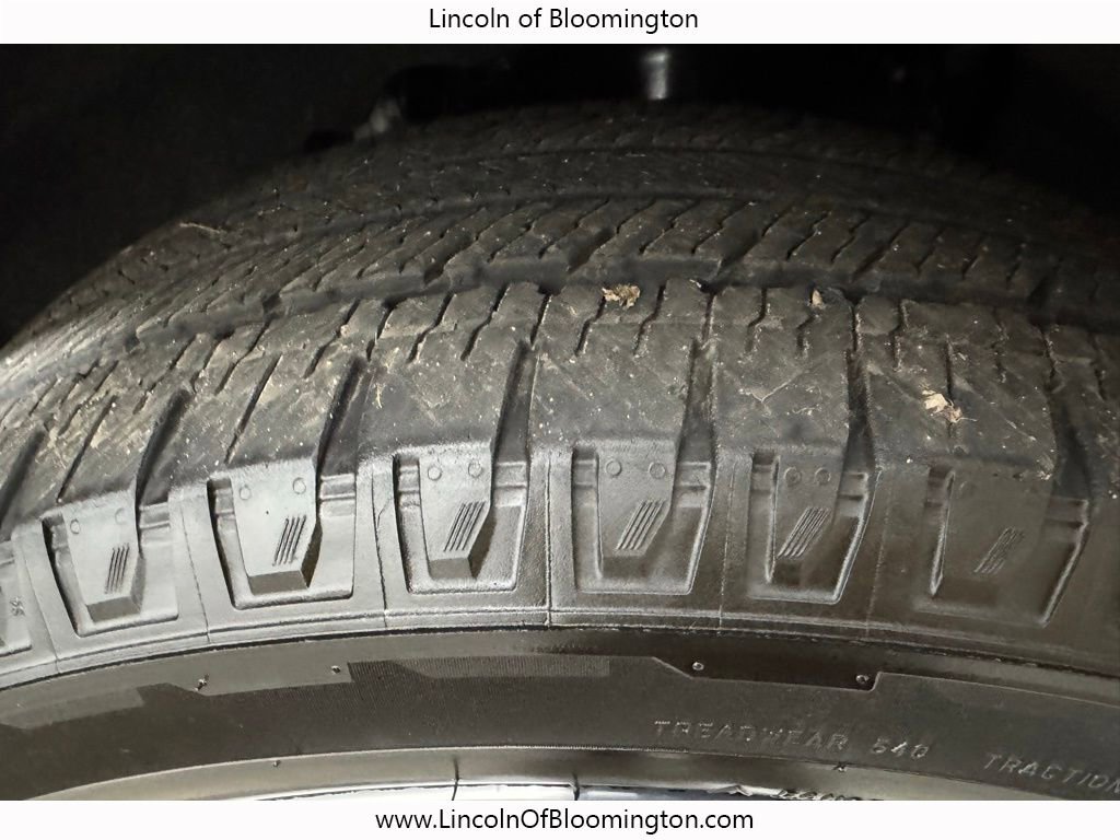 Certified 2025 Lincoln Navigator Reserve AWD/4WD image 13