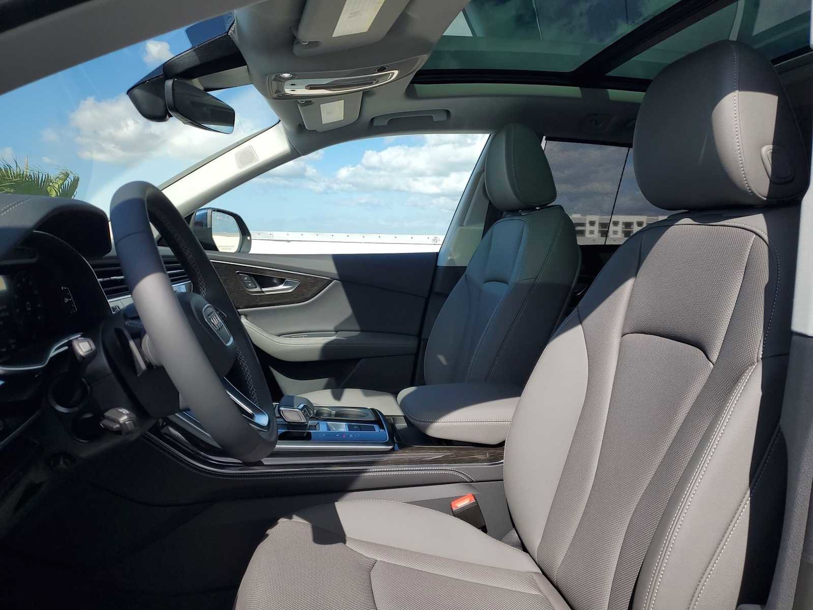 Certified 2025 Audi Q8 Premium Plus image 12