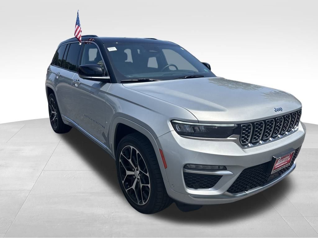 New 2024 Jeep Grand Cherokee Summit AWD/4WD image 10
