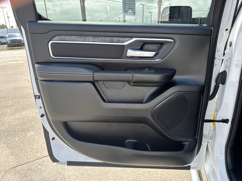 Used 2024 RAM 1500 Big Horn AWD/4WD image 14