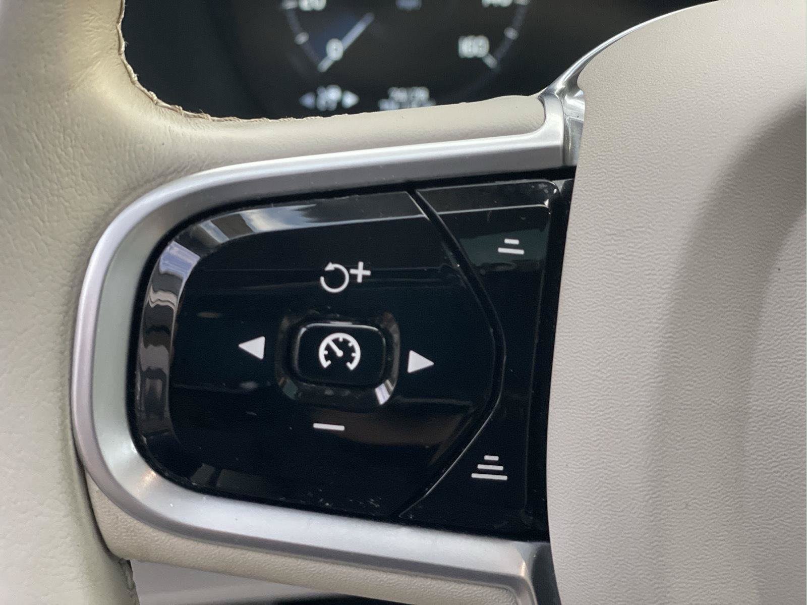 Used 2018 Volvo XC90 T6 Inscription w/ Convenience Package AWD/4WD image 29