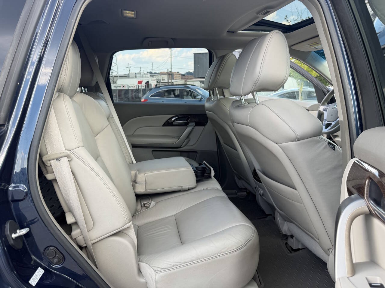 Used 2011 Acura MDX w/ Technology Package AWD/4WD image 27