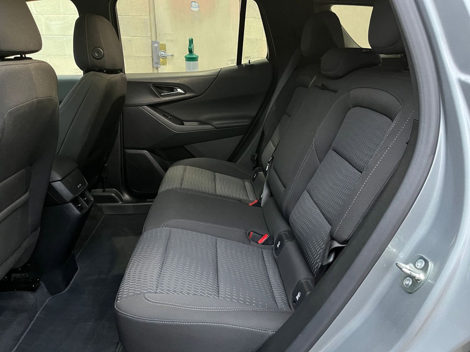 Used 2025 Chevrolet Equinox LT image 25