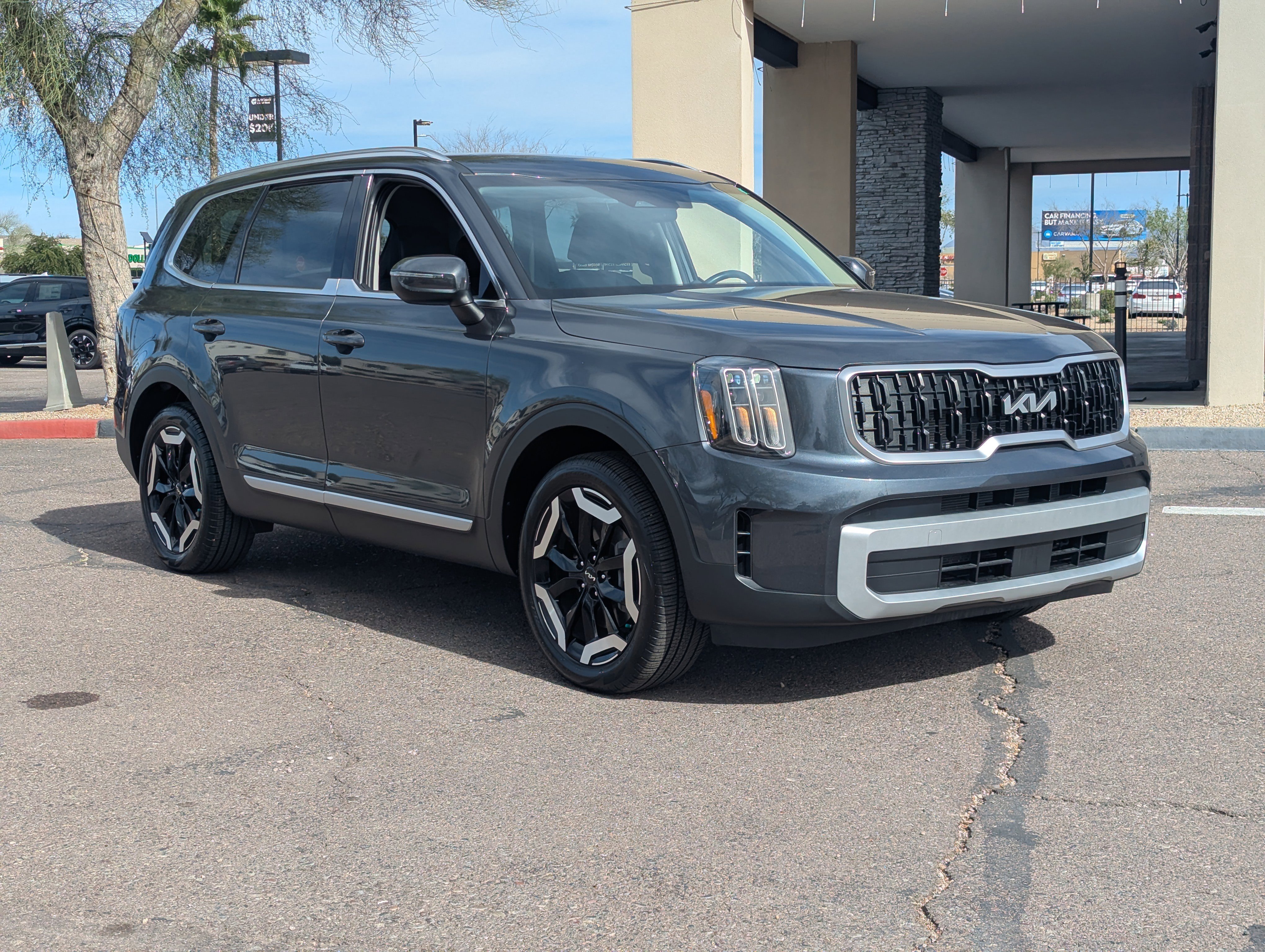 Used 2024 Kia Telluride EX w/ EX Captain's Chair Package image 34